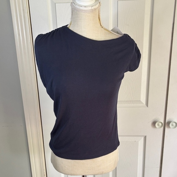 Threads 4 Thought Black Off-Shoulder Tee - Picture 5 of 8